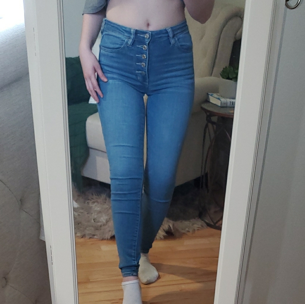 Retro Style Button Fly Jeggings